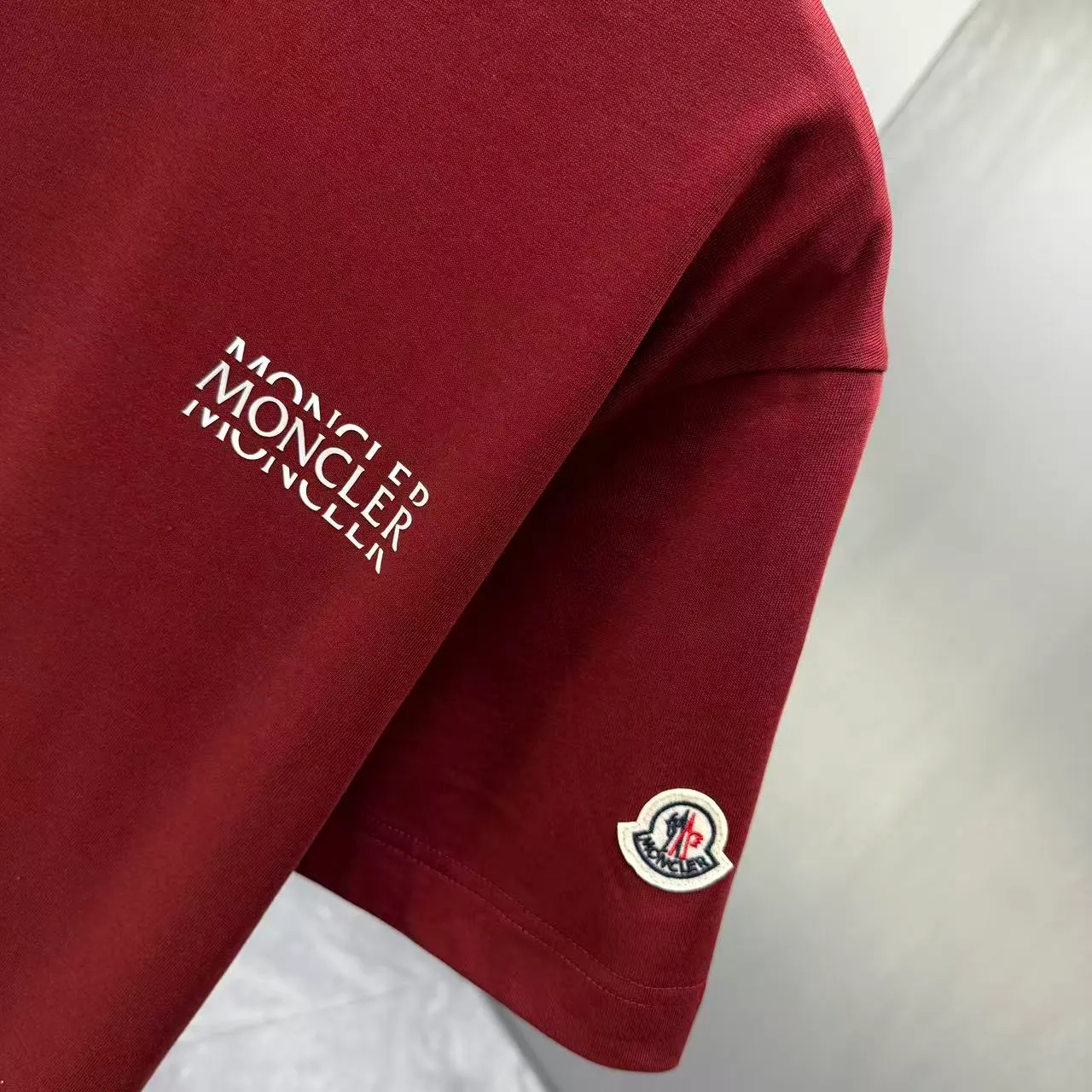 MONCL* * 2026 New Arrival T logo ：Black White Dark Blue Sizes：S M L XL XXL